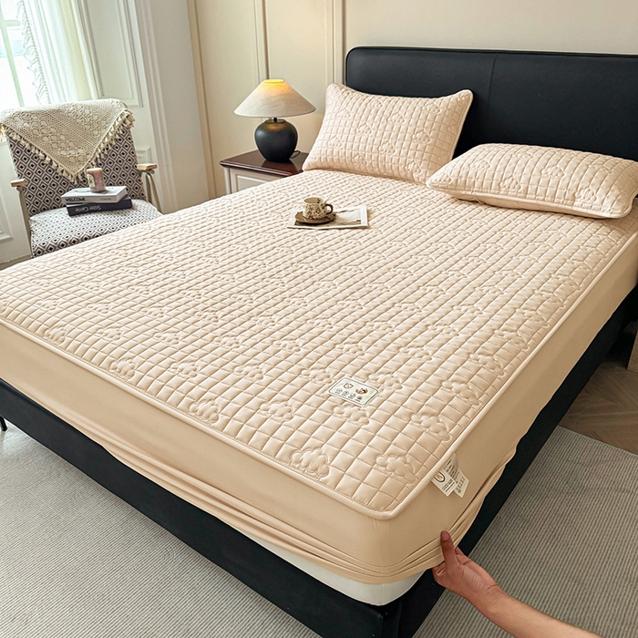 91家纺网 家纺一手货源 找家纺 3C 2025新款A类亲肤夹棉床笠-小云朵 小云朵 浅卡其