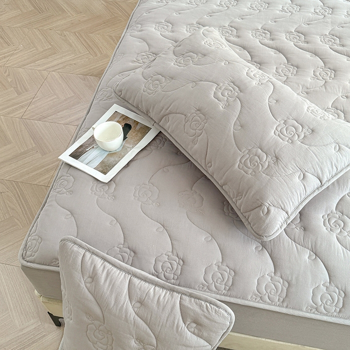 91家纺网 家纺一手货源 找家纺 3C 2024新款全棉水洗棉夹棉玫瑰床笠-花语系列 花语 夜光灰