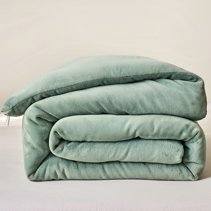 91家纺网 家纺一手货源 找家纺 法芙娜 2025新款牛奶绒懒人被 绿色