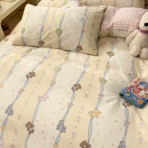 91家纺网 家纺一手货源 找家纺 2025新款全棉卡通小清新系列四件套 秋叶熊