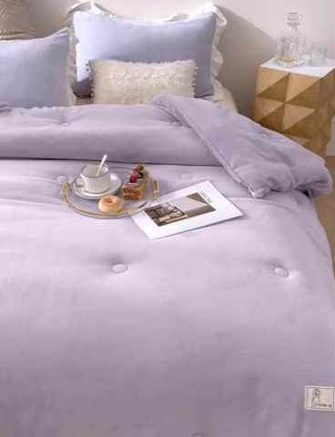 91家纺网 家纺一手货源 找家纺 法芙娜 2025新款牛奶绒懒人被 紫色