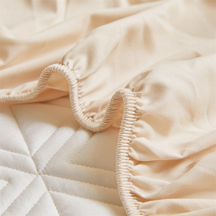 91家纺网 家纺一手货源 找家纺 3C 2025新款A类三角格防水隔脏床笠 三角格-浅卡其