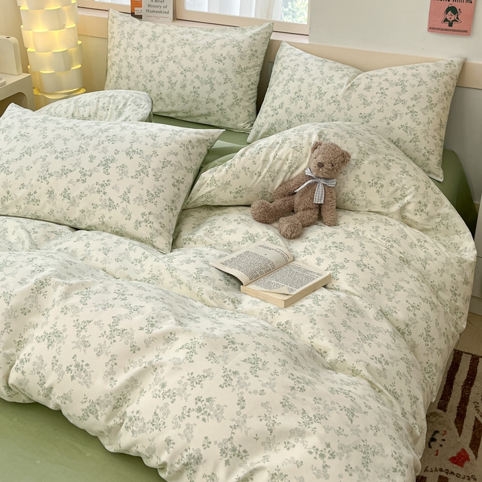 91家纺网 家纺一手货源 找家纺 2025新款全棉卡通小清新系列四件套 春风里（绿）