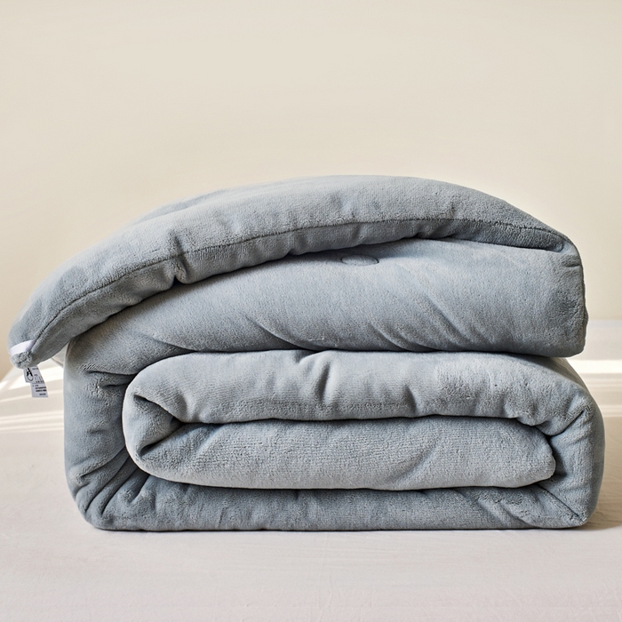 91家纺网 家纺一手货源 找家纺 法芙娜 2025新款牛奶绒懒人被 灰色