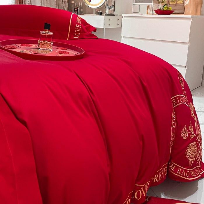 91家纺网 家纺一手货源 找家纺 东方合美（原：皇家传奇） 2023新款亲肤舒适时尚婚庆四件套系列 爱丽丝