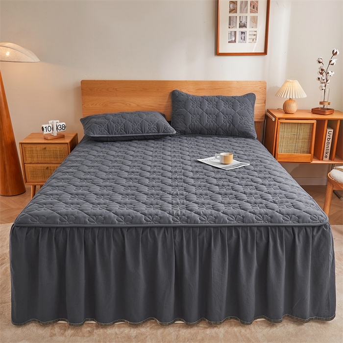 91家纺网 家纺一手货源 找家纺 3C 2024新款全棉水洗棉夹棉床裙-四叶草系列 四叶草-夜光灰