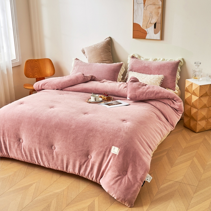 91家纺网 家纺一手货源 找家纺 法芙娜 2025新款牛奶绒懒人被 粉色