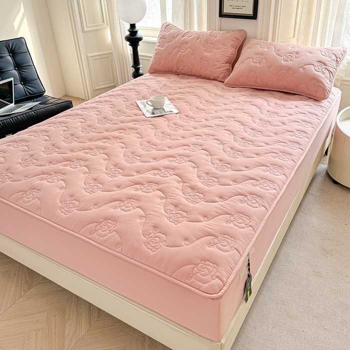 91家纺网 家纺一手货源 找家纺 3C 2024新款全棉水洗棉夹棉玫瑰床笠-花语系列 花语 轻柔粉