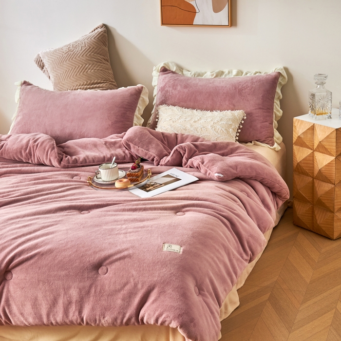 91家纺网 家纺一手货源 找家纺 法芙娜 2025新款牛奶绒懒人被 粉色