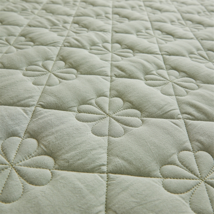 91家纺网 家纺一手货源 找家纺 3C 2024新款全棉水洗棉夹棉床裙-四叶草系列 四叶草-抹茶绿