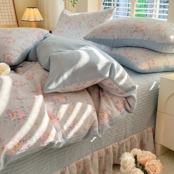 91家纺网 家纺一手货源 找家纺 韩约家纺 2025新款简约款1针织双层纱床盖四件套 淡雅花姿（简约款）