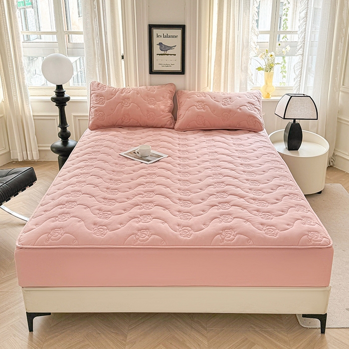 91家纺网 家纺一手货源 找家纺 3C 2024新款全棉水洗棉夹棉玫瑰床笠-花语系列 花语 轻柔粉