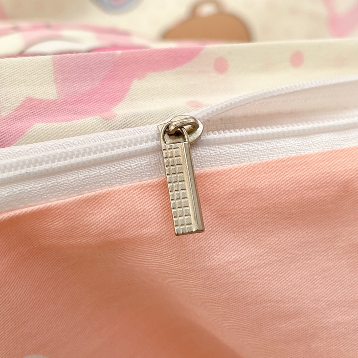 91家纺网 家纺一手货源 找家纺 2025新款全棉卡通小清新系列四件套 粉粉猫