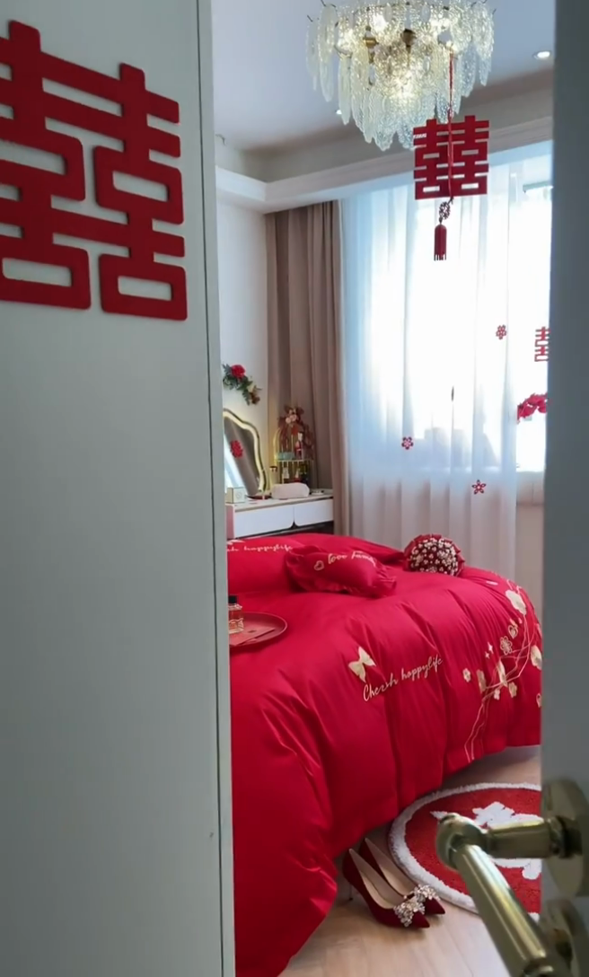 91家纺网 家纺一手货源 找家纺 东方合美（原：皇家传奇） 2023新款小红书风格热款40S婚庆系列 玫瑰