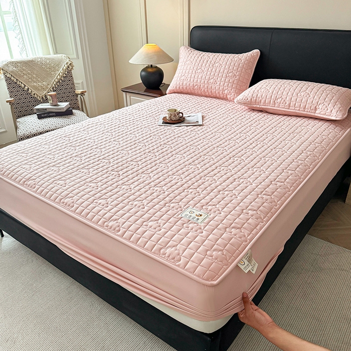 91家纺网 家纺一手货源 找家纺 3C 2025新款A类亲肤夹棉床笠-小云朵 小云朵 胭脂粉