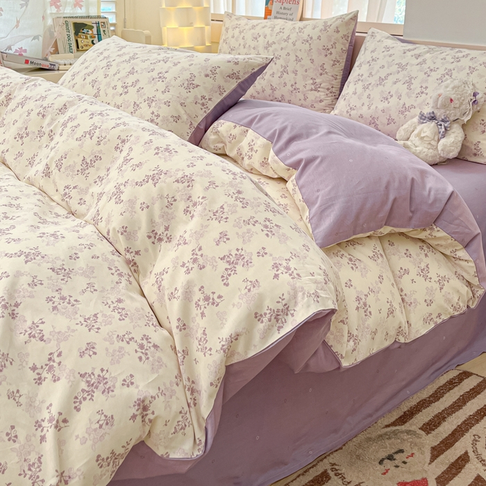 91家纺网 家纺一手货源 找家纺 2025新款全棉卡通小清新系列四件套 春风里（紫）