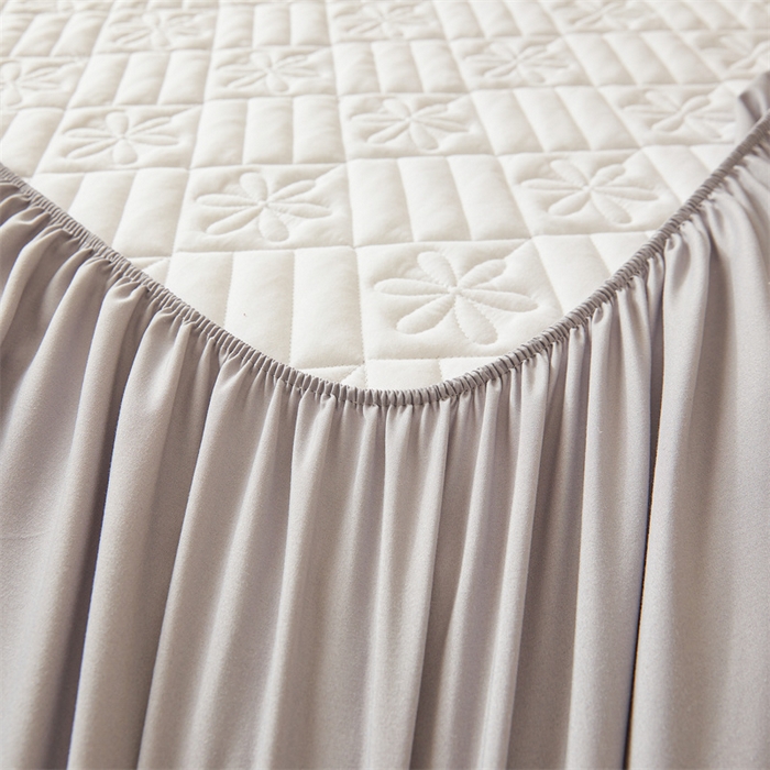 91家纺网 家纺一手货源 找家纺 3C 2025新款A类幸运花防水隔脏床笠 幸运花-云雾灰