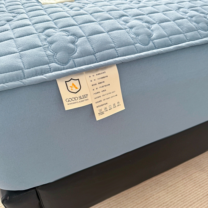 91家纺网 家纺一手货源 找家纺 3C 2025新款A类亲肤夹棉床笠-小云朵 小云朵 深海蓝