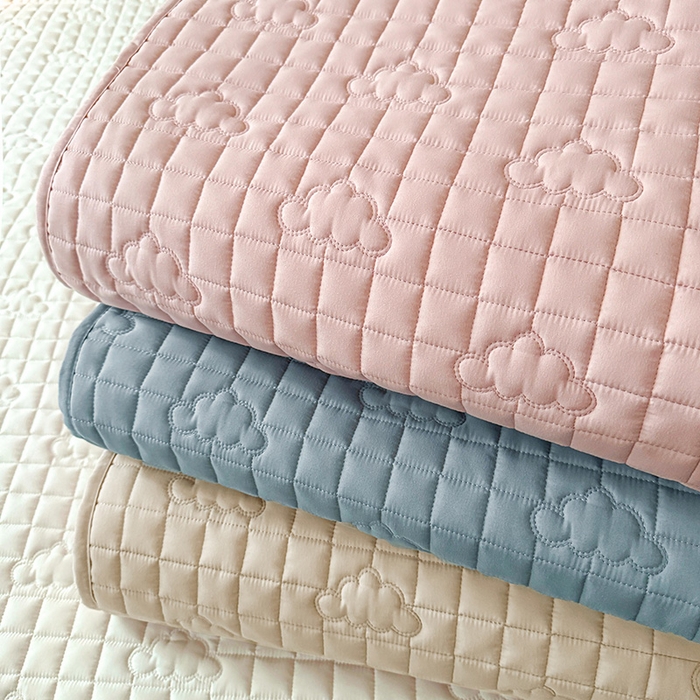 91家纺网 家纺一手货源 找家纺 3C 2025新款A类亲肤夹棉床笠-小云朵 组合图