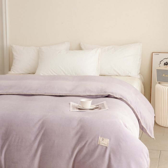 91家纺网 家纺一手货源 找家纺 法芙娜 2025新款牛奶绒被套毯 紫色