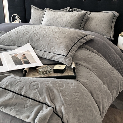 91家纺网 家纺一手货源 找家纺 （总）（买家秀爆款不断货）A类母婴级牛奶雕花绒四件套珊瑚绒四件套雪花绒四件套韩版公主风雕花牛奶绒床盖四件套