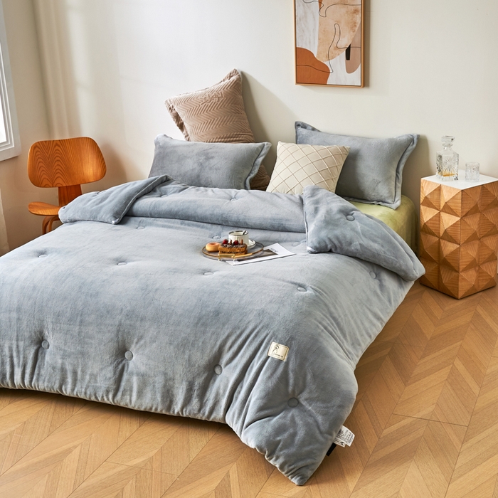 91家纺网 家纺一手货源 找家纺 法芙娜 2025新款牛奶绒懒人被 灰色