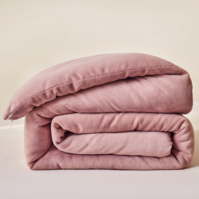 91家纺网 家纺一手货源 找家纺 法芙娜 2025新款牛奶绒懒人被 粉色