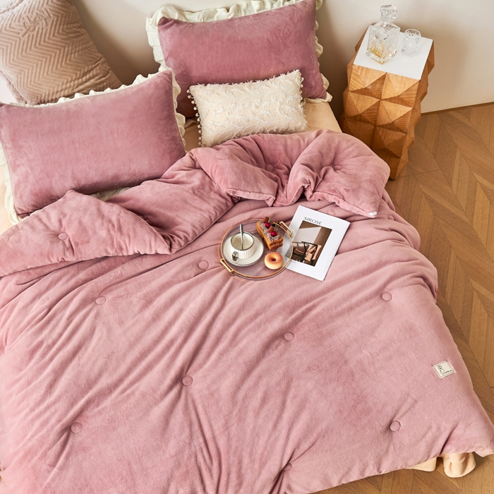 91家纺网 家纺一手货源 找家纺 法芙娜 2025新款牛奶绒懒人被 粉色