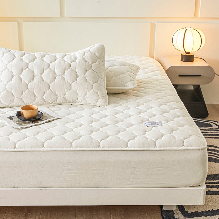 91家纺网 家纺一手货源 找家纺 3C 2025新款全棉水洗棉夹棉床笠-梦屿系列 梦屿 珍珠白