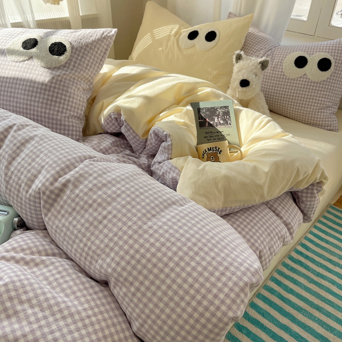 91家纺网 家纺一手货源 找家纺 2025新款A类亲肤舒适软糯云柔水洗棉大眼睛毛巾绣混搭格子撞色系列四件套 大眼紫小格奶黄