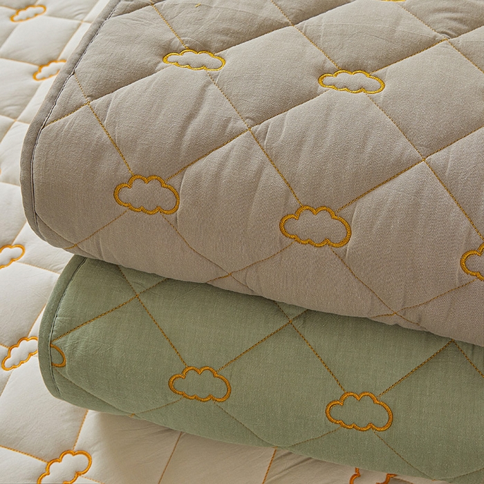 91家纺网 家纺一手货源 找家纺 3C 2024新款云朵全棉水洗棉床笠 叠拍图