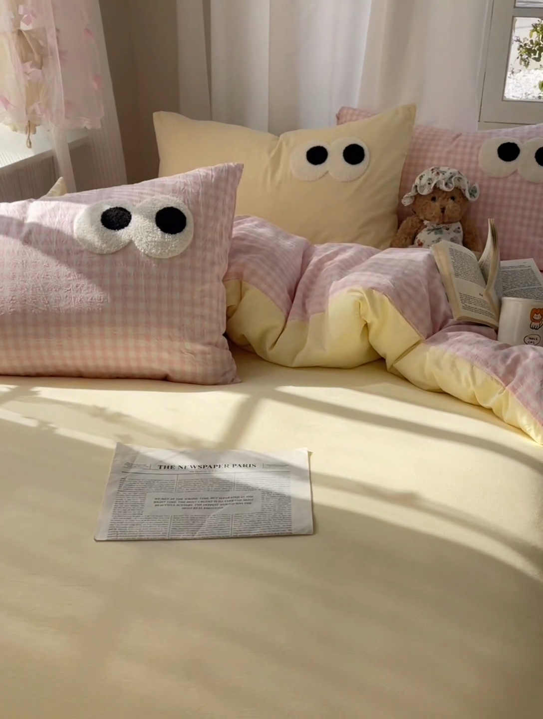 91家纺网 家纺一手货源 找家纺 2025新款A类亲肤舒适软糯云柔水洗棉大眼睛毛巾绣混搭格子撞色系列四件套 大眼粉小格奶黄2