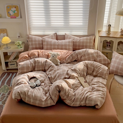 91家纺网 家纺一手货源 找家纺 娜娜2025新款A类针织双层纱印花四件套 格子先生-咖