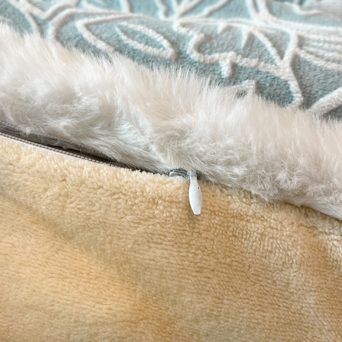 91家纺网 家纺一手货源 找家纺 畅畅家纺 2025新款兔毛绒大包边雕花牛奶绒绒四件套 香缇娜-蓝