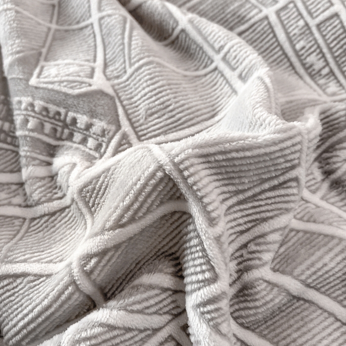 91家纺网 家纺一手货源 找家纺 畅畅家纺 2025新款兔毛绒大包边雕花牛奶绒绒四件套 江南-灰