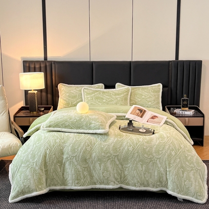 91家纺网 家纺一手货源 找家纺 畅畅家纺 2025新款兔毛绒大包边雕花牛奶绒绒四件套 叶语-绿
