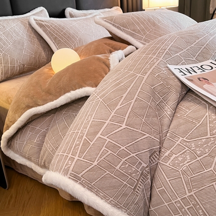 畅畅家纺 2025新款兔毛绒大包边雕花牛奶绒绒四件套 江南-卡其