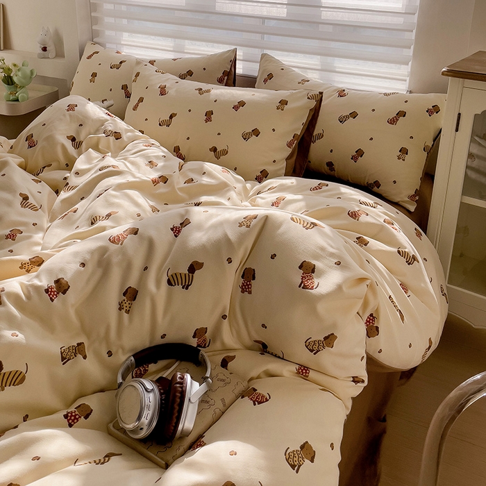 91家纺网 家纺一手货源 找家纺 娜娜2025新款A类针织双层纱印花四件套 小狗皮皮