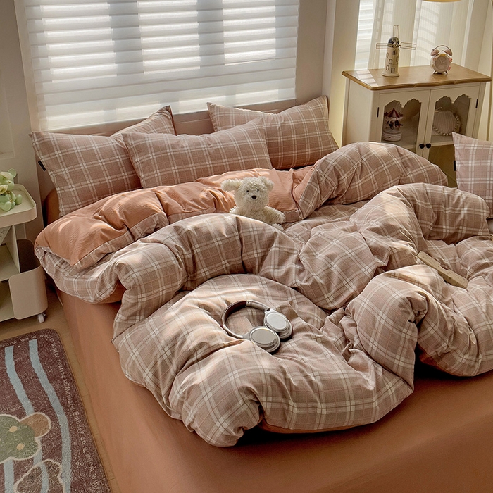 91家纺网 家纺一手货源 找家纺 娜娜2025新款A类针织双层纱印花四件套 格子先生-咖