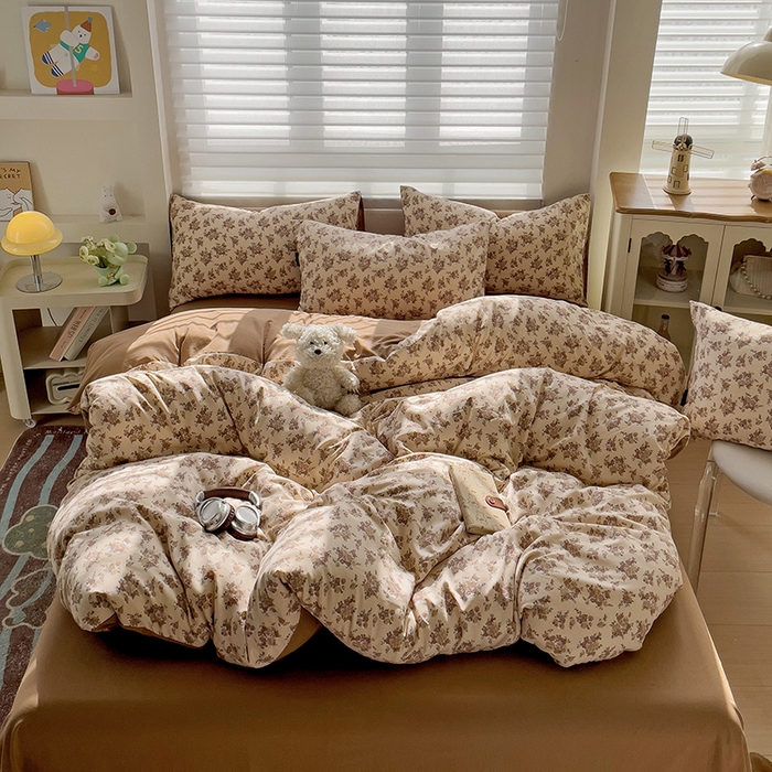 91家纺网 家纺一手货源 找家纺 娜娜2025新款A类针织双层纱印花四件套 小苍兰