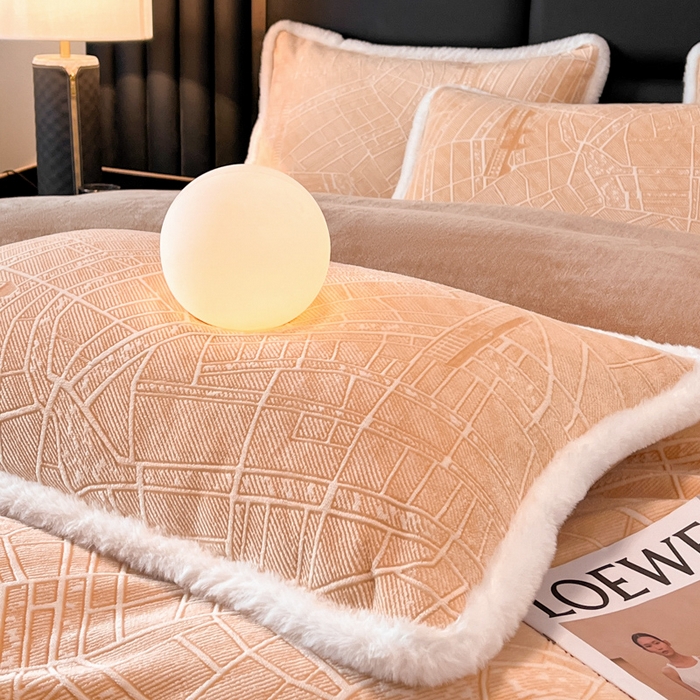 91家纺网 家纺一手货源 找家纺 畅畅家纺 2025新款兔毛绒大包边雕花牛奶绒绒四件套 江南-黄