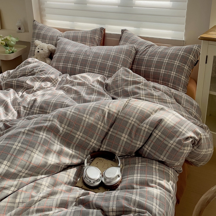 91家纺网 家纺一手货源 找家纺 娜娜2025新款A类针织双层纱印花四件套 格子先生-灰