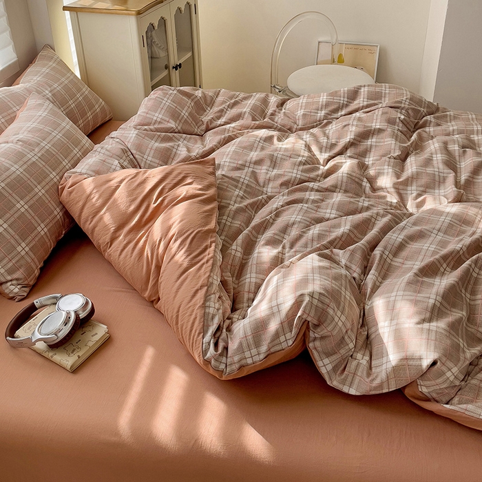 91家纺网 家纺一手货源 找家纺 娜娜2025新款A类针织双层纱印花四件套 格子先生-咖