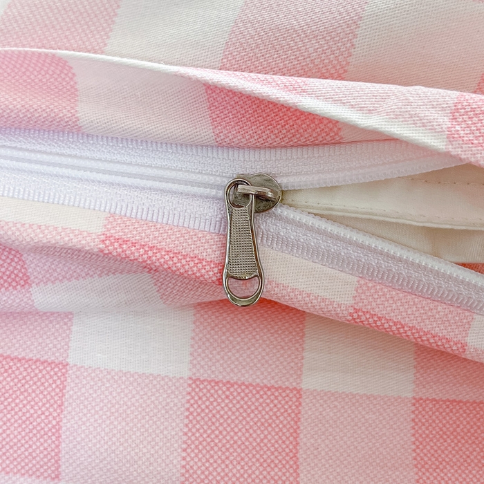 91家纺网 家纺一手货源 找家纺 雅居纺家纺 2025新款全棉小清新四件套 粉格子蝴蝶结