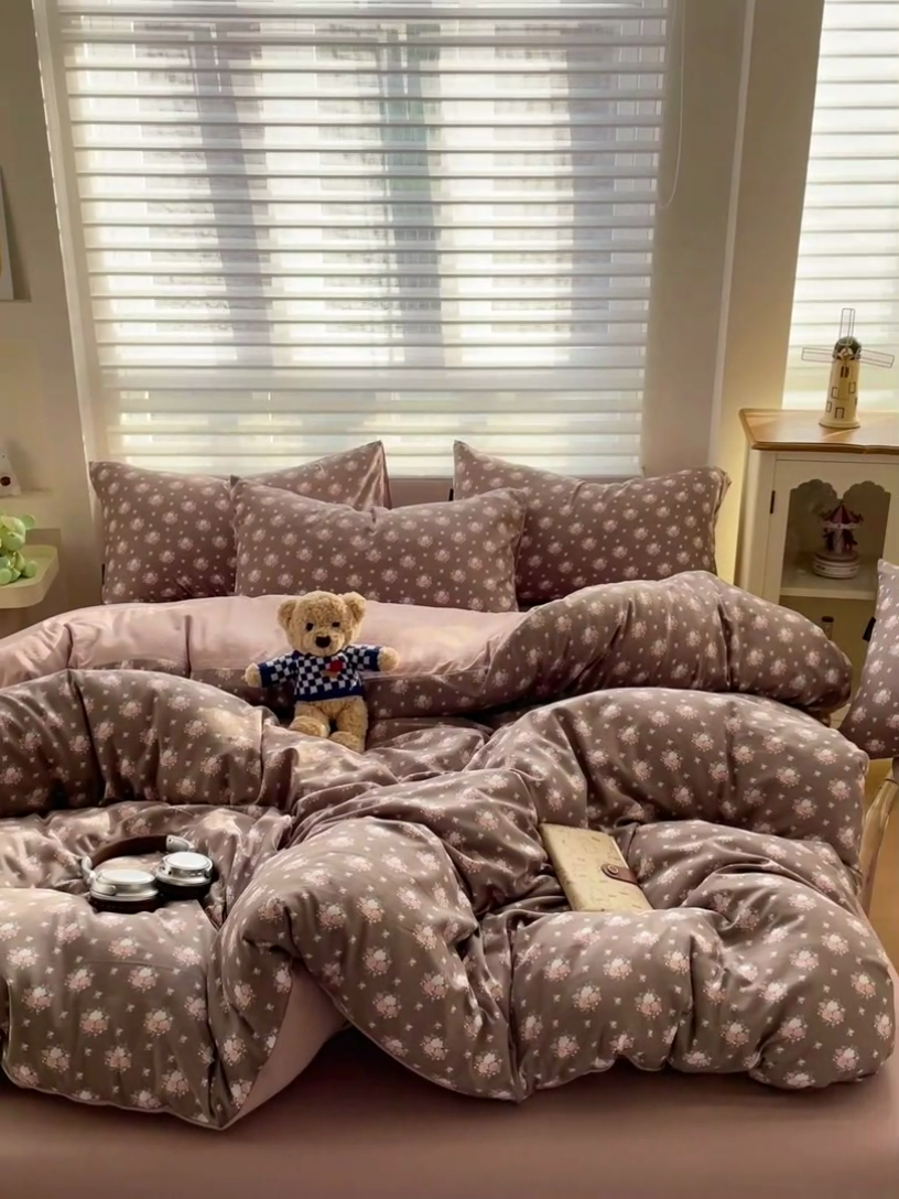 91家纺网 家纺一手货源 找家纺 娜娜2025新款A类针织双层纱印花四件套 太阳花