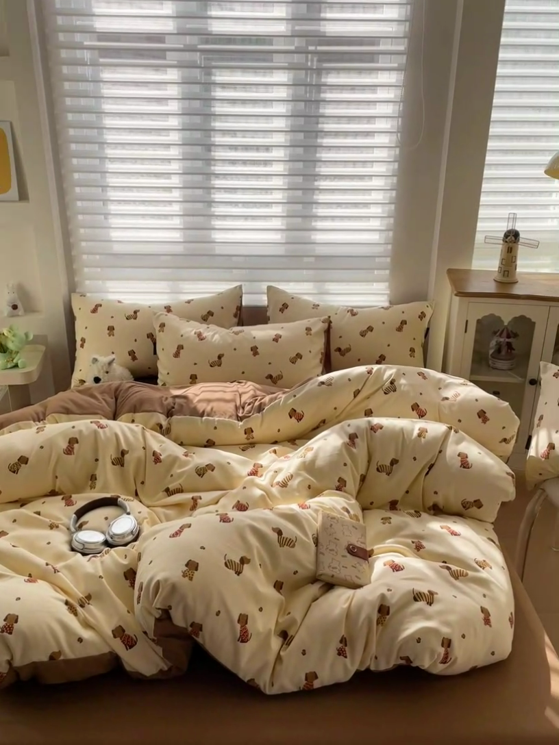 91家纺网 家纺一手货源 找家纺 娜娜2025新款A类针织双层纱印花四件套 小狗皮皮