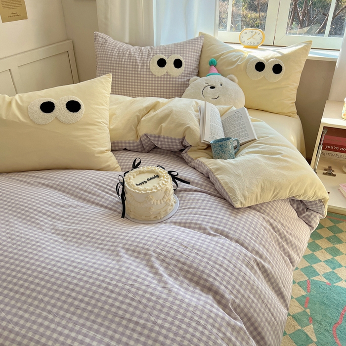 91家纺网 家纺一手货源 找家纺 桃子家居 2026新款A类ins色织水洗棉纯棉大眼睛毛巾绣混搭撞色少女多巴胺系列四件套 色织水洗棉-大眼黄紫格2