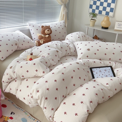 91家纺网 家纺一手货源 找家纺 希丞家居 2025新款ins卡通小清新超柔裸睡水洗棉四件套【提供买家秀】 蘑菇小熊