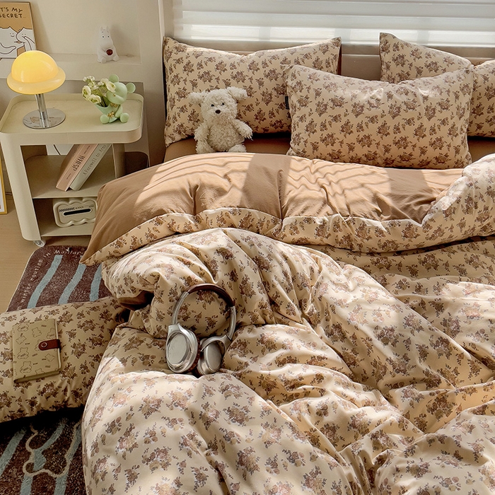 91家纺网 家纺一手货源 找家纺 娜娜2025新款A类针织双层纱印花四件套 小苍兰