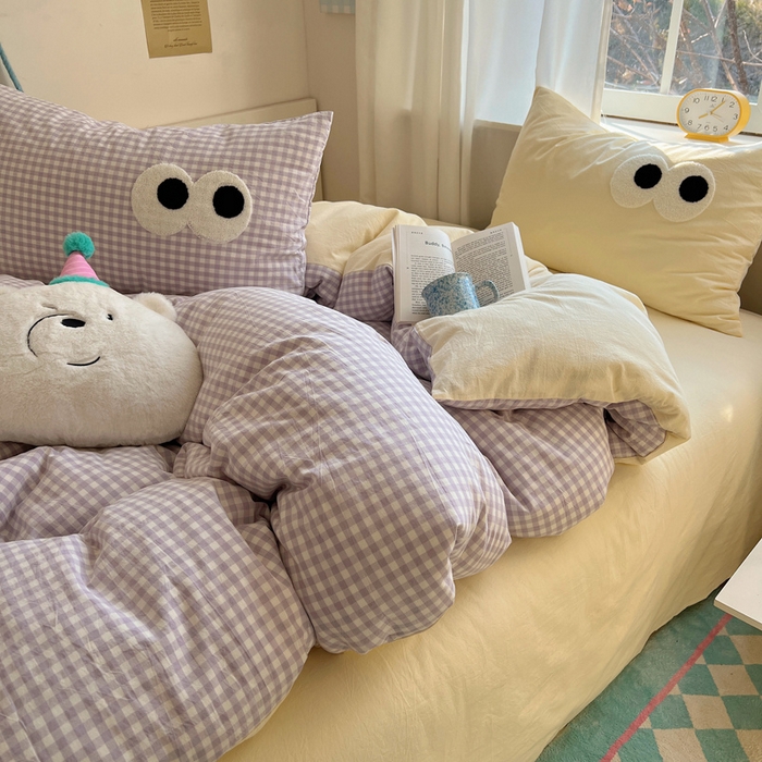 91家纺网 家纺一手货源 找家纺 桃子家居 2026新款A类ins色织水洗棉纯棉大眼睛毛巾绣混搭撞色少女多巴胺系列四件套 色织水洗棉-大眼黄紫格2